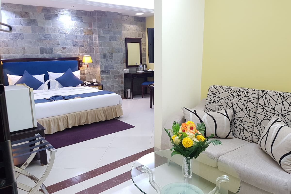 Standard Studio Suite, 1 King Bed, Non Smoking, City View | View from room