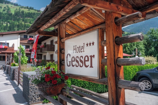 Exterior - Hotel Gesser Sillian (Sillian)