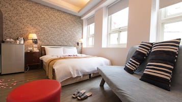 ์คํ ๋ค๋ ๋๋ธ๋ฃธ | 1 ๊ฐ์ ์นจ์ค, ๊ณ ๊ธ ์นจ๊ตฌ, ๊ฐ์ด ์นจ๋, ๋ฌด๋ฃ WiFi