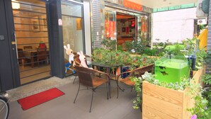 Unclassified image, 4 of 28, button - Lan Guei Hot Spring Hotel (Jiaoxi)