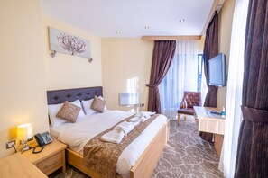 Premium bedding, Select Comfort beds, in-room safe - Shoreditch Inn (London)