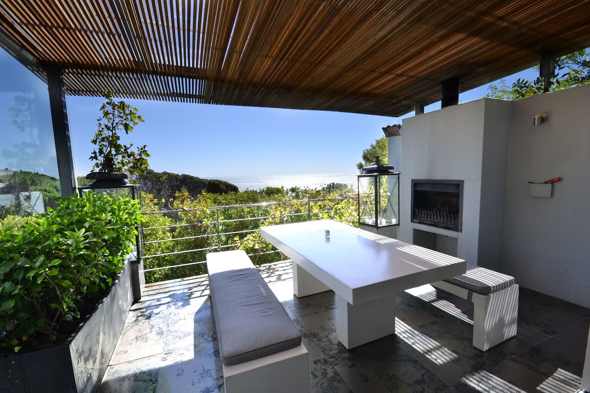 Luxury Villa, 5 Bedrooms, Accessible, Ocean View | Premium bedding, down duvets, memory-foam beds, in-room safe