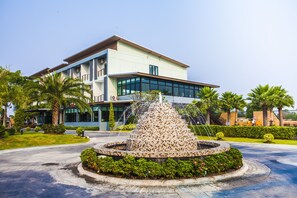 Fachada de la propiedad