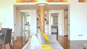 Luksus-loftsleilighet, 3 soverom (Corso di Porta Romana 52) | Oppholdsområde