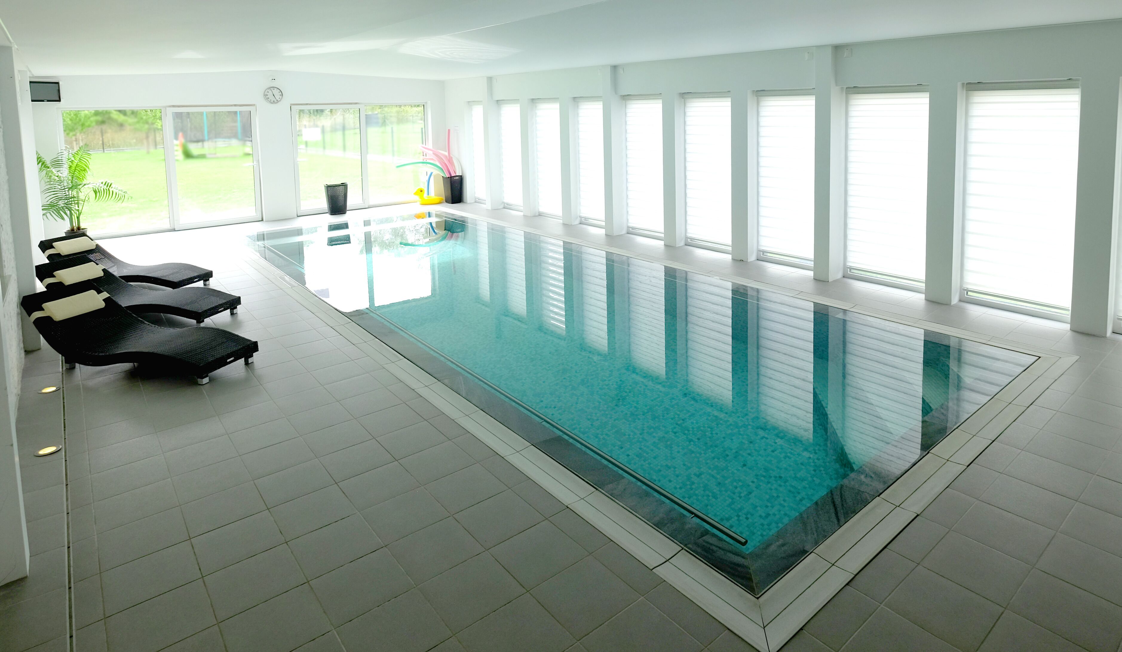 indoor pool, open 9:00 am to 10:00 pm, pool loungers