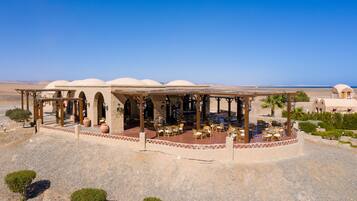 Breakfast, lunch, dinner served; international cuisine