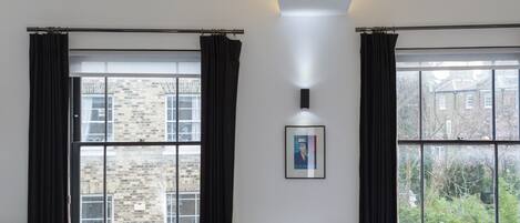 プレミアム スタジオ 1 ベッドルーム 簡易キッチン シティビュー | アイロン / アイロン台、可動式ベッド、WiFi (無料)