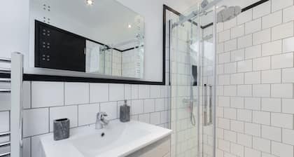 6 Portobello Road