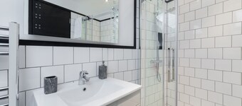 6 Portobello Road