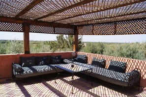 Property grounds - La Kasbah Chwiter (Al Ouidane)
