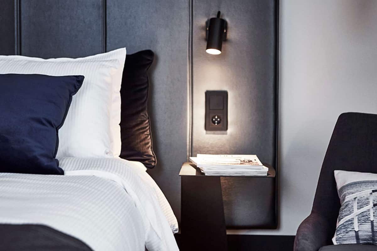 İki Ayrı Yataklı Oda, 2 Tek Kişilik Yatak (Compact) | 1 yatak odası, masa, güneşlik/perde, ütü/ütü masası