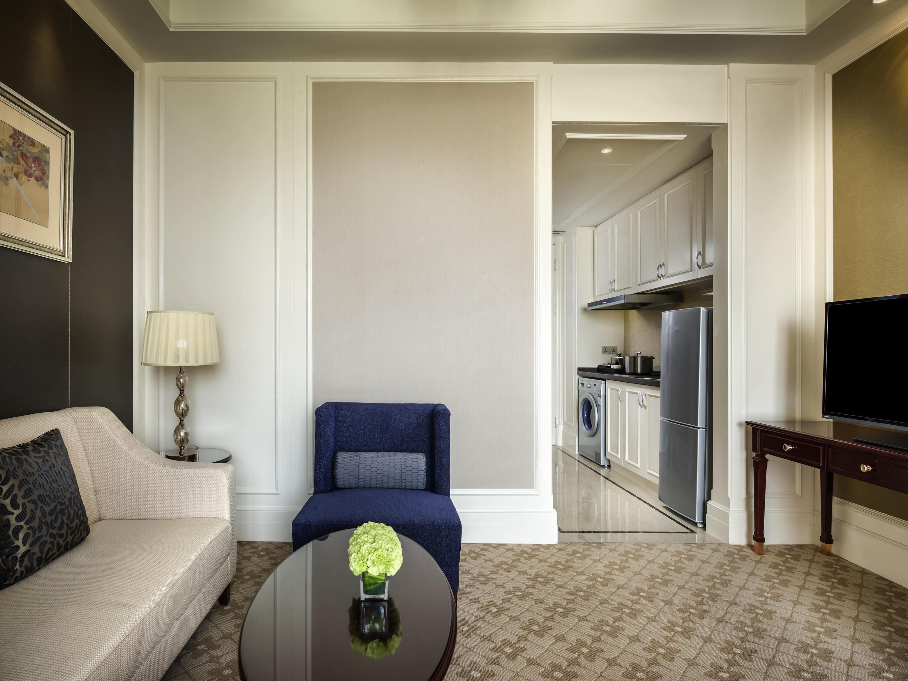 Apartamento Deluxe, 1 cama de matrimonio grande | Minibar, caja fuerte, escritorio y tabla de planchar con plancha