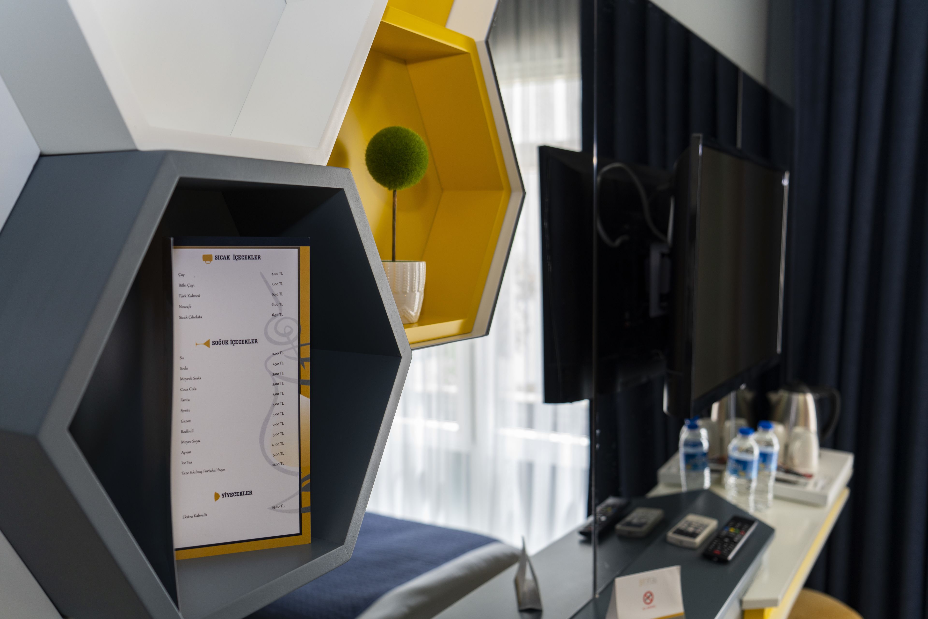 standard room, city view | garden view