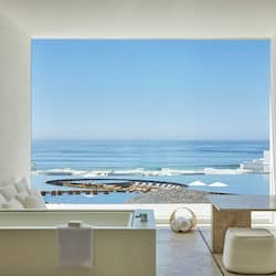 1 bedroom, premium bedding, down comforters, Tempur-Pedic beds