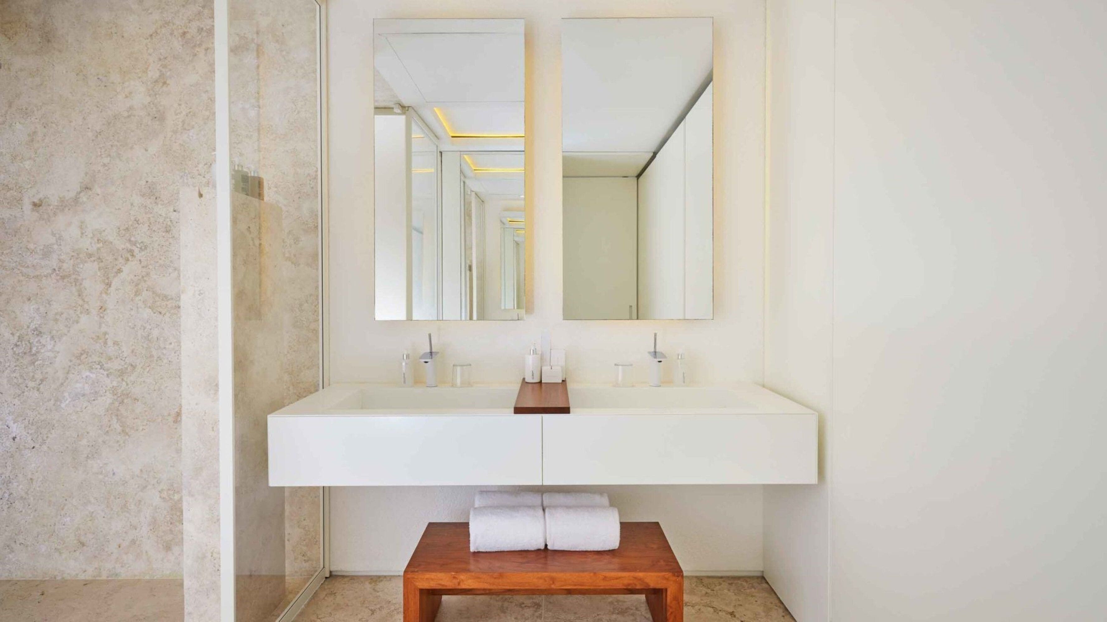 Suite, 2 Bedrooms, Ocean View (1 King and 2 Double, Butler Service) | Premium bedding, down comforters, Tempur-Pedic beds, in-room safe