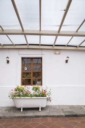 Terrace/patio - Solera House Adventure Hostel (Quito)