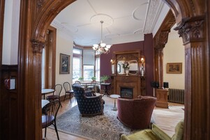 Televisión de pantalla plana