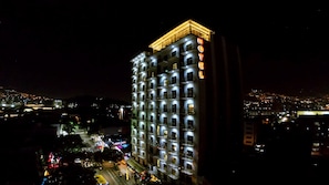 Mặt tiền nơi lưu trú
