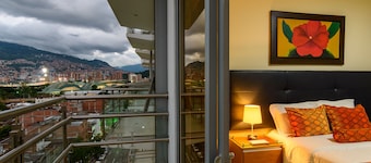 多拉多拉 70 飯店