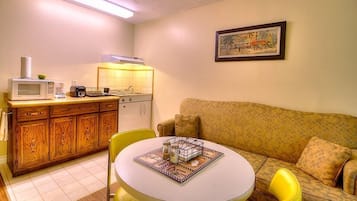 Fridge, coffee/tea maker, electric kettle