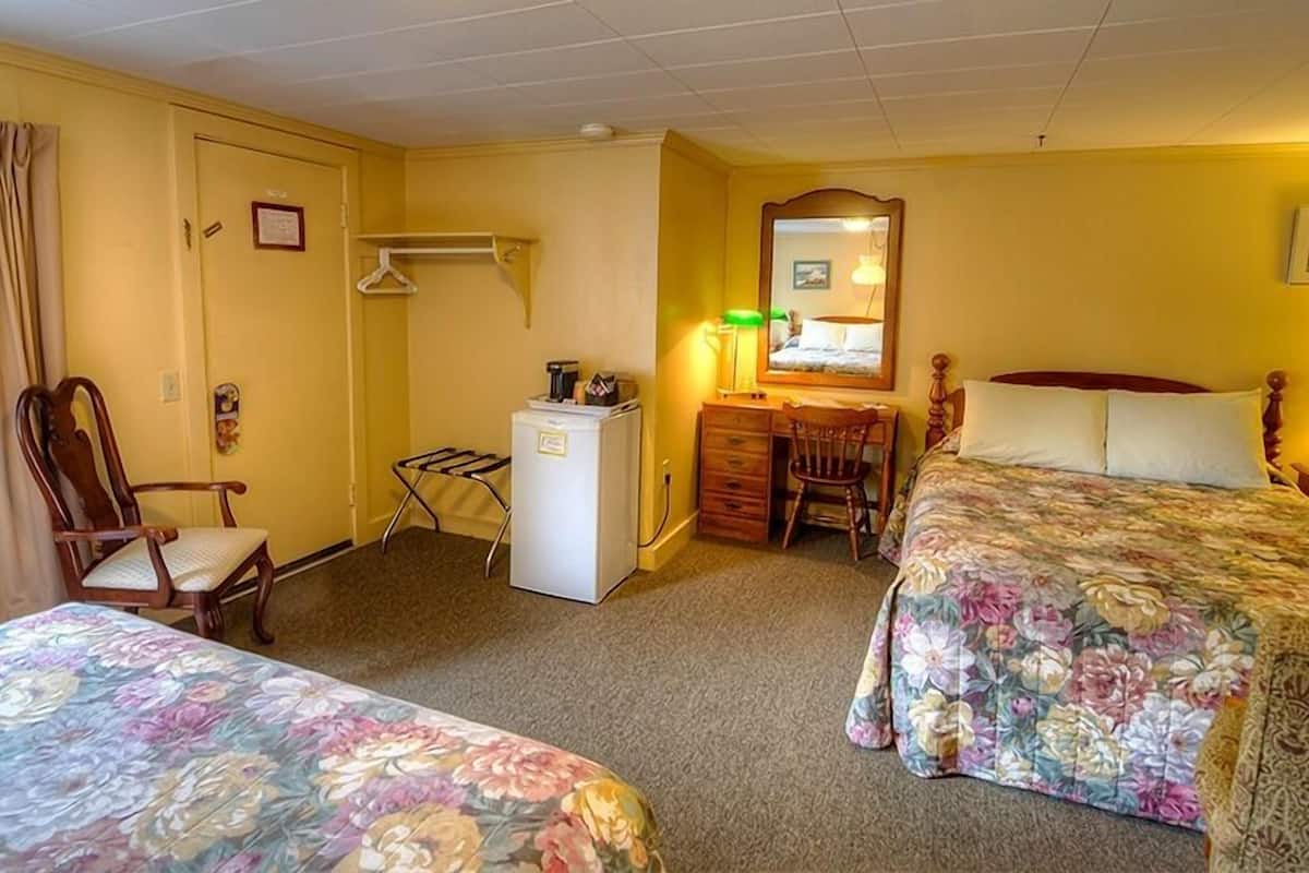 Standard Room, 2 Queen Beds | 1 bedroom, desk, laptop workspace, blackout drapes