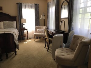 經典雙人房, 1 張加大雙人床, 公園景觀 | 獨特裝潢、布置獨特、熨斗/熨衣板、免費無線上網