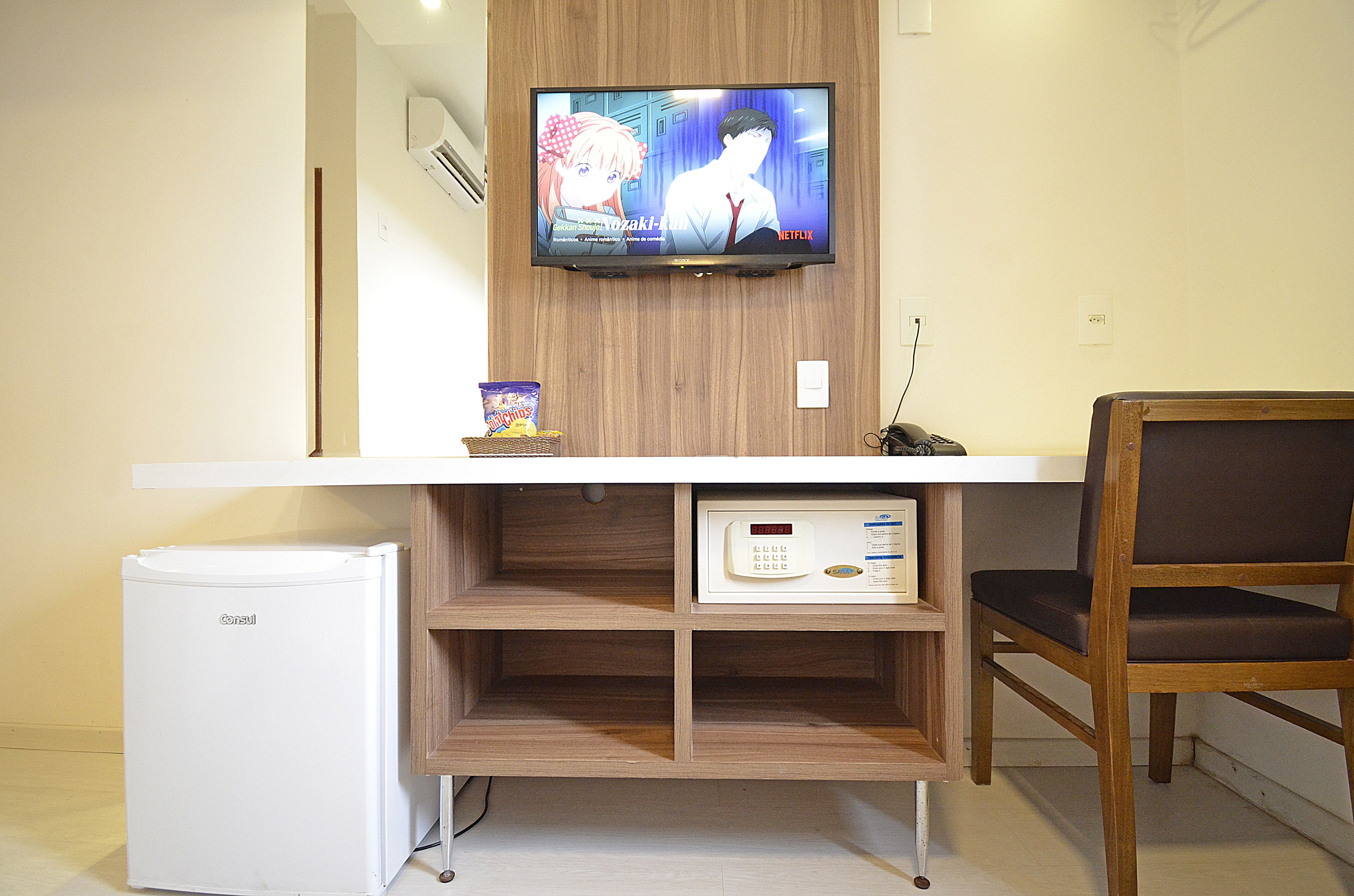 standard solteiro | 1 bedroom, minibar, desk, blackout curtains