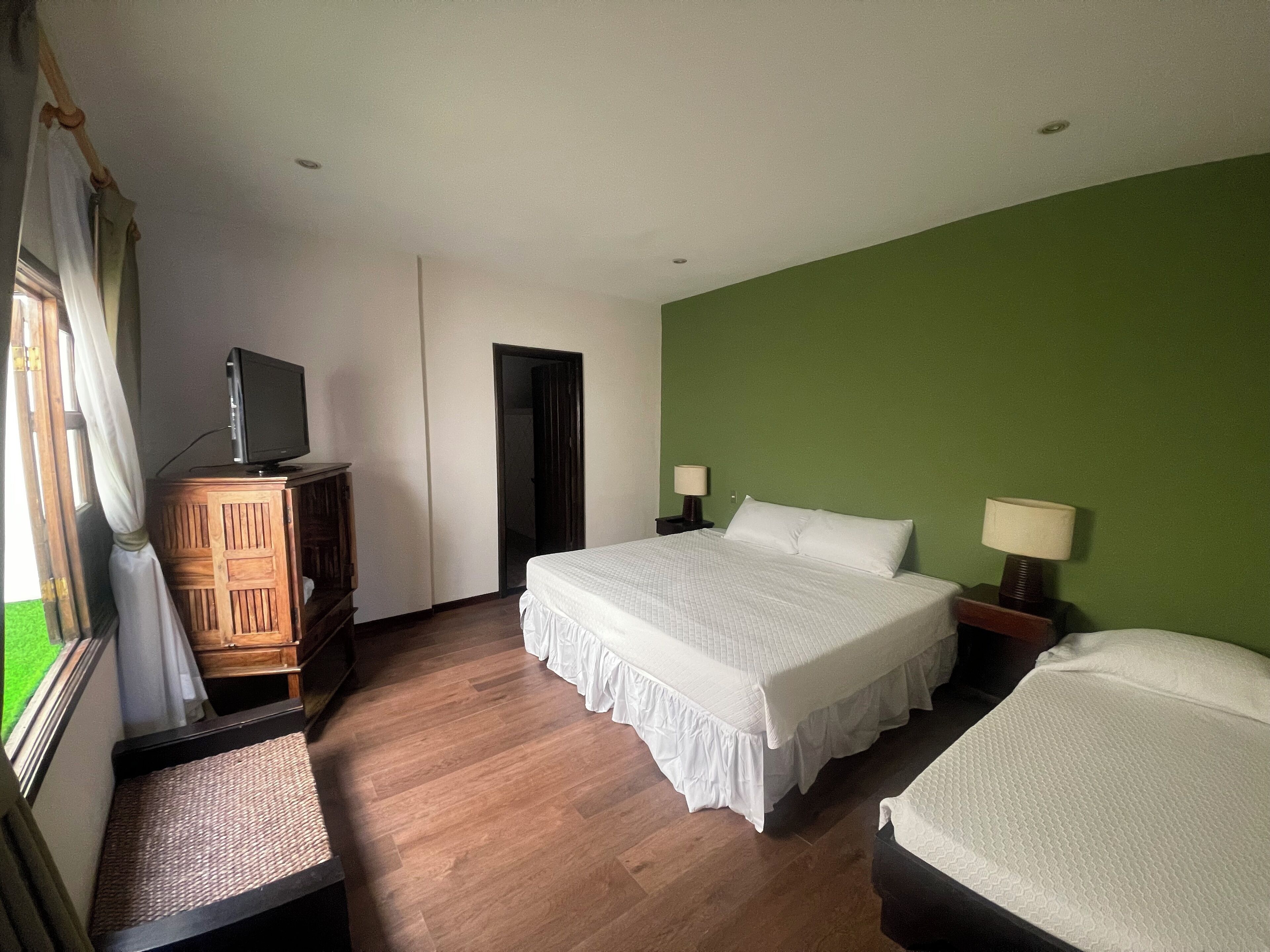 standard triple room | iron/ironing board, free wifi, bed sheets