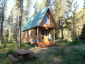 Cabin, Multiple Beds (Little Grizz) | Terrace/patio - Smoky Bear Ranch Bed & Breakfast & Cabins (Columbia Falls)