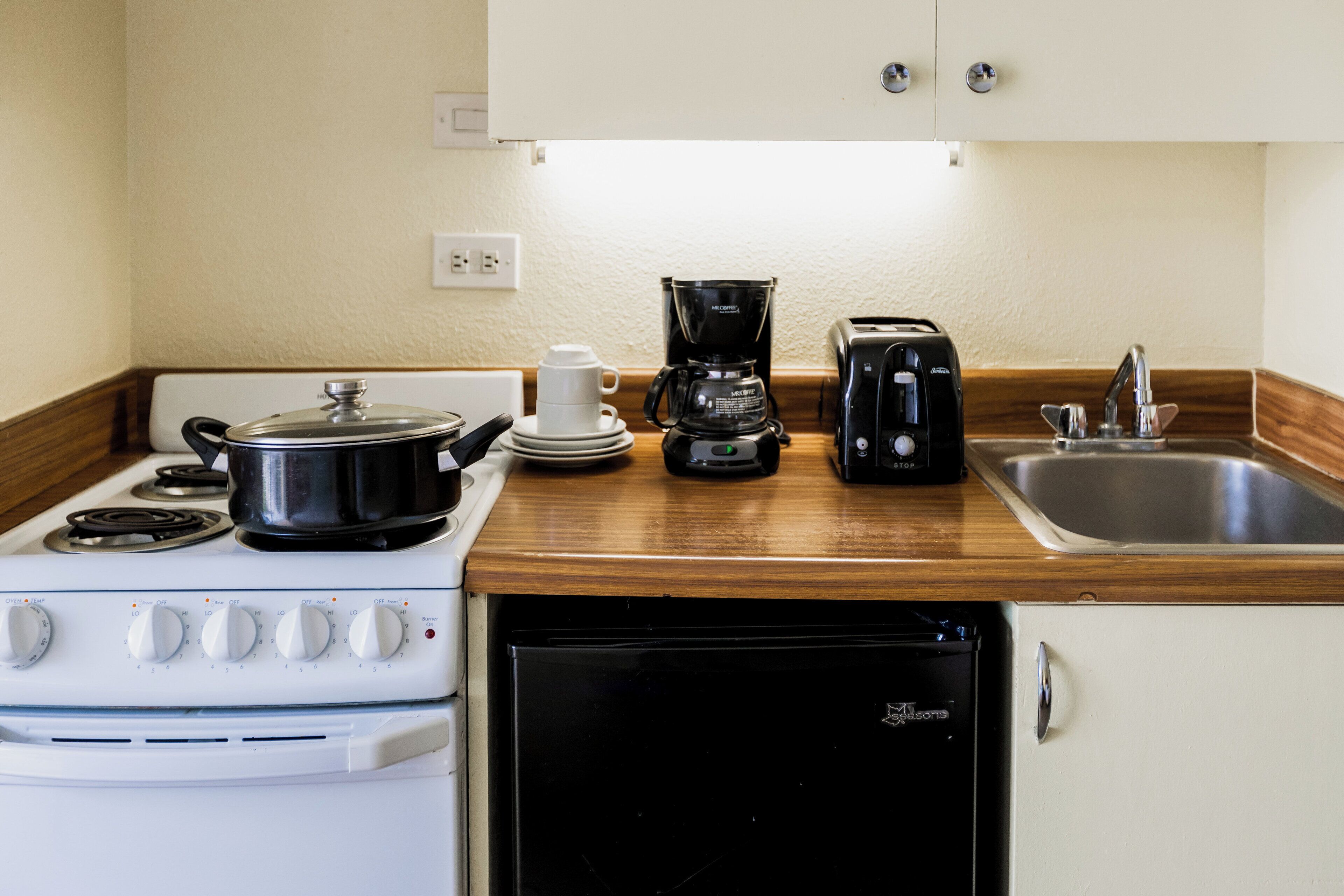 Photo - Ohia Waikiki Studio Suites