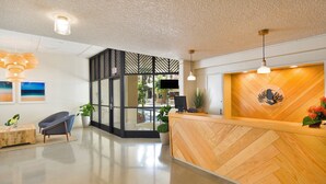 Lobby-lounge
