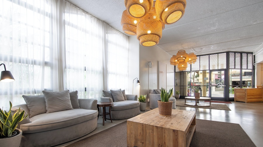 Ohia Waikiki Studio Suites