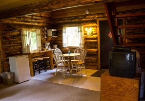 Cabane, vue montagne, côté montagne (#1 Chinook) | Restauration dans la chambre