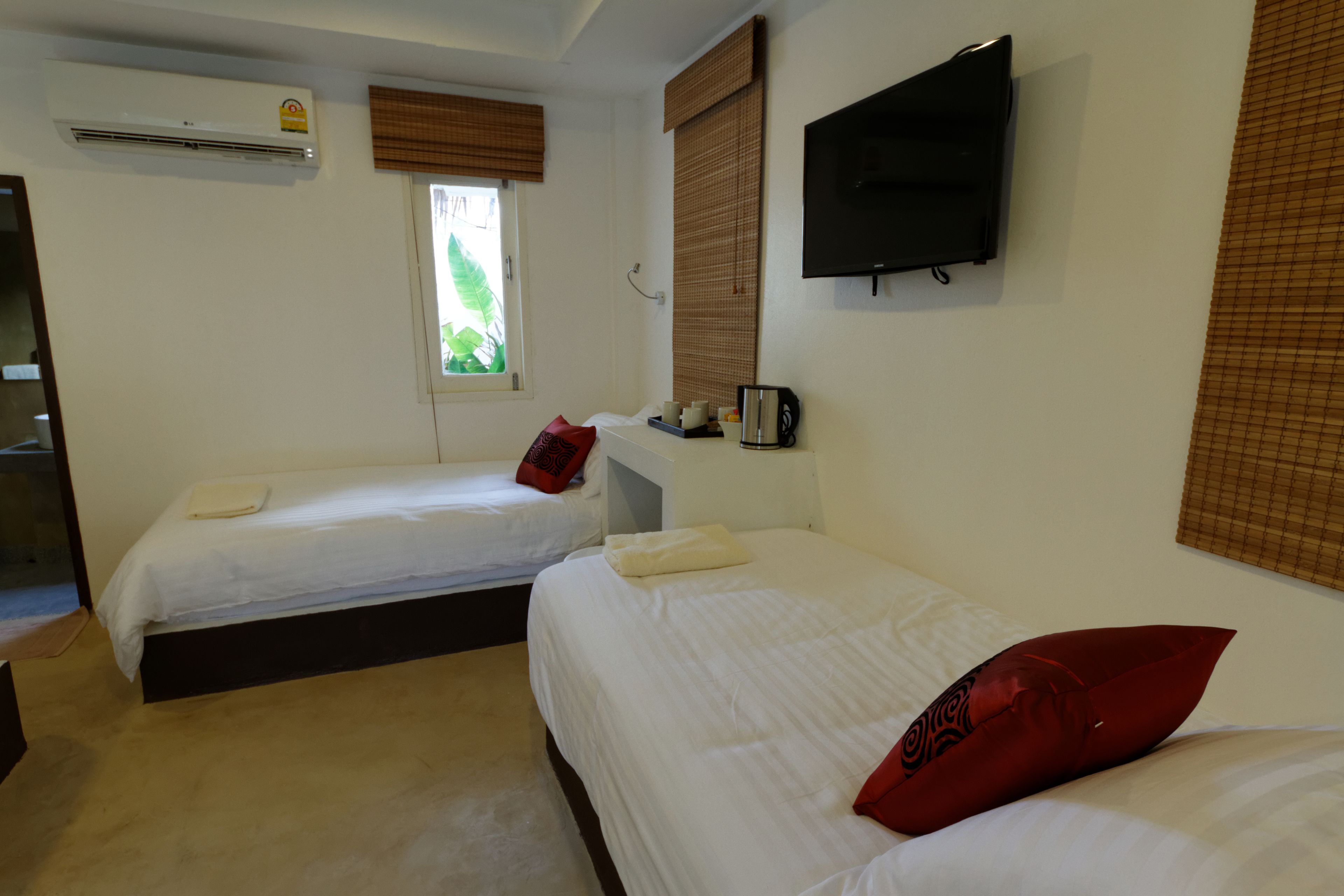 family bungalow | minibar, in-room safe, blackout curtains, cots/infant beds