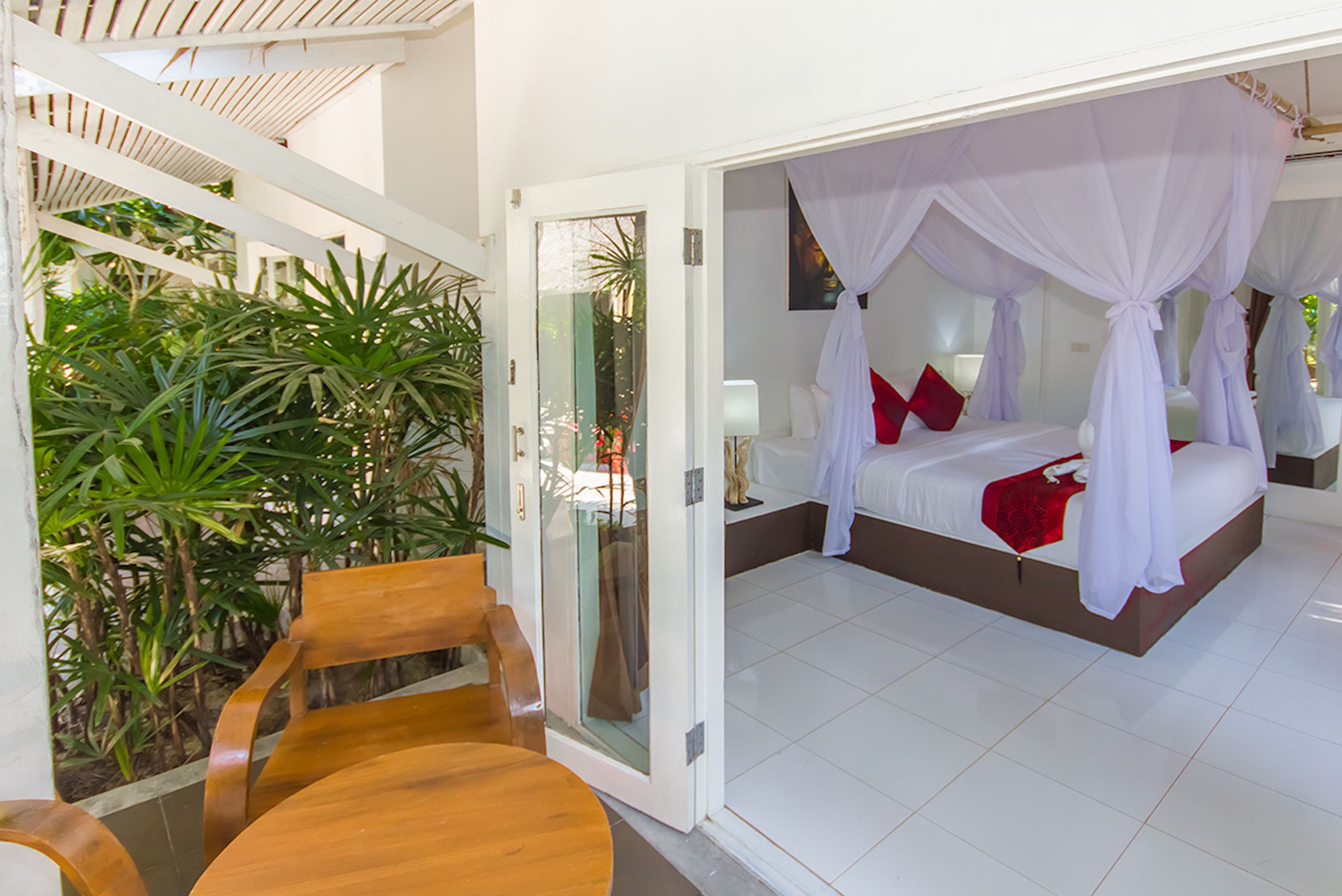 deluxe bungalow | minibar, in-room safe, blackout curtains, cots/infant beds