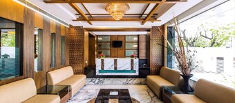 Hotel Golden Manor