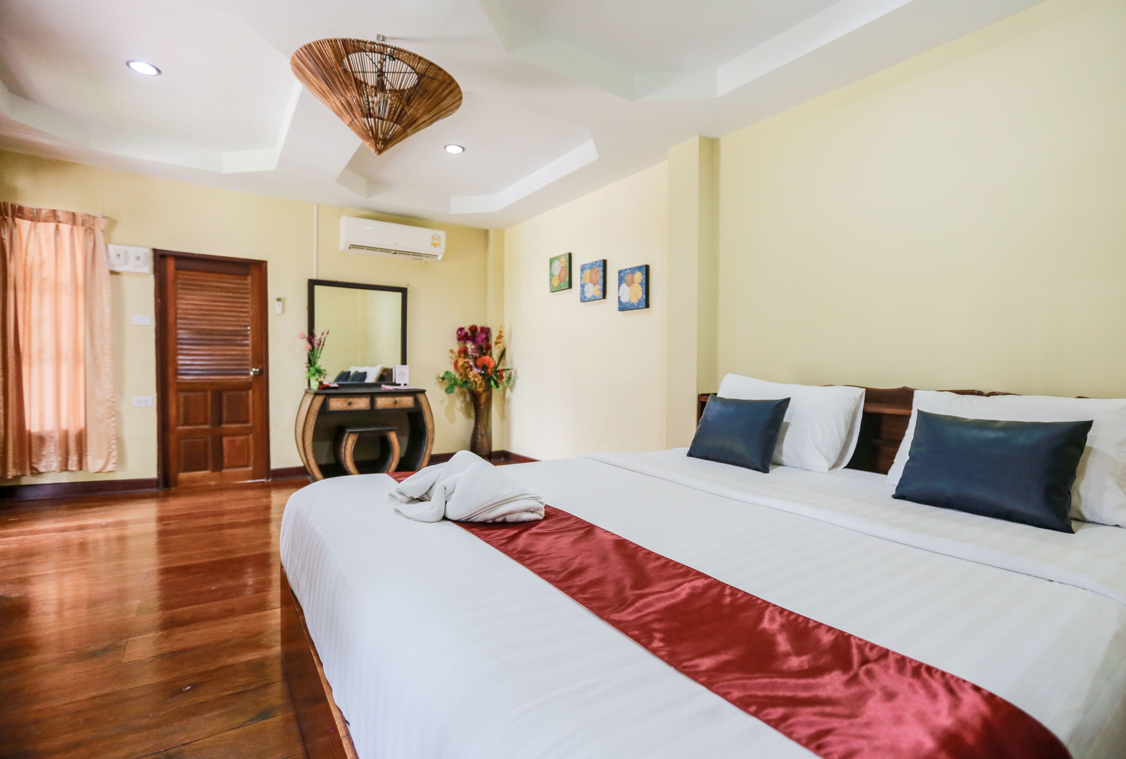 Thai Chalet | Interior detail