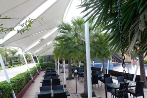 Breakfast, lunch, dinner served; Thai cuisine  - Jintana Resort (Buriram)