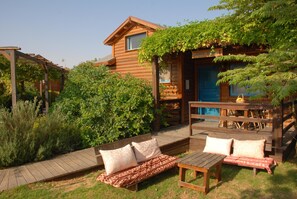 Balcony - Matmon Barava (HaArava HaTikhona)