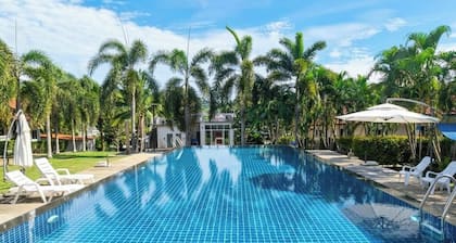 Phuket Airport Villa