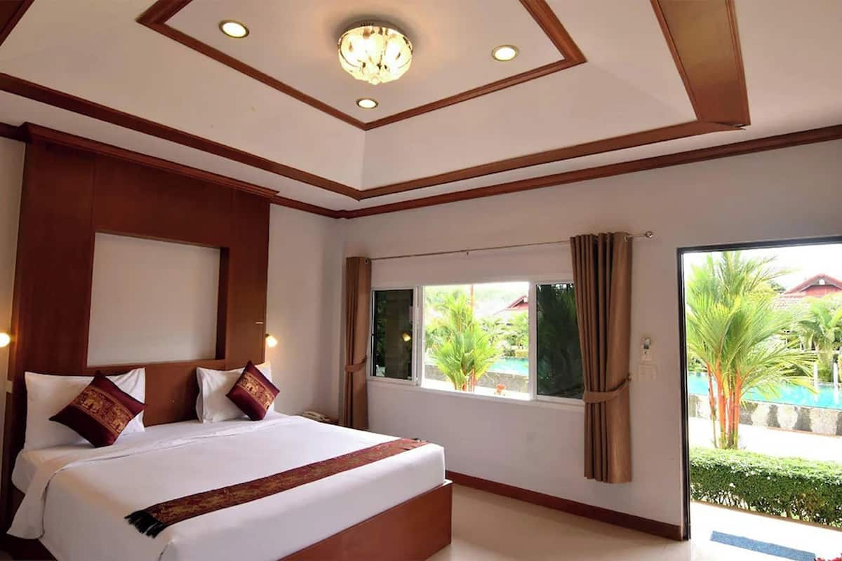 Classic Double Room | 1 bedroom, desk, free WiFi, bed sheets