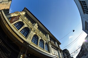 Gambar tidak terklasifikasi, 4 dari 46, tombol