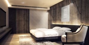 Deluxe Double Room | In-room safe, desk, rollaway beds, free WiFi - Alvarez Hotel (Buriram)