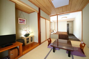 Japanese Western Room  | In-room safe, desk, iron/ironing board, free WiFi - Yudanaka Ryokan Hakura (Yamanouchi)