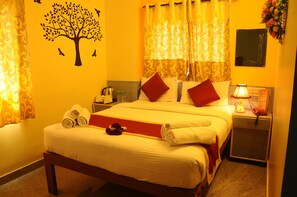 In-room safe, rollaway beds, free WiFi