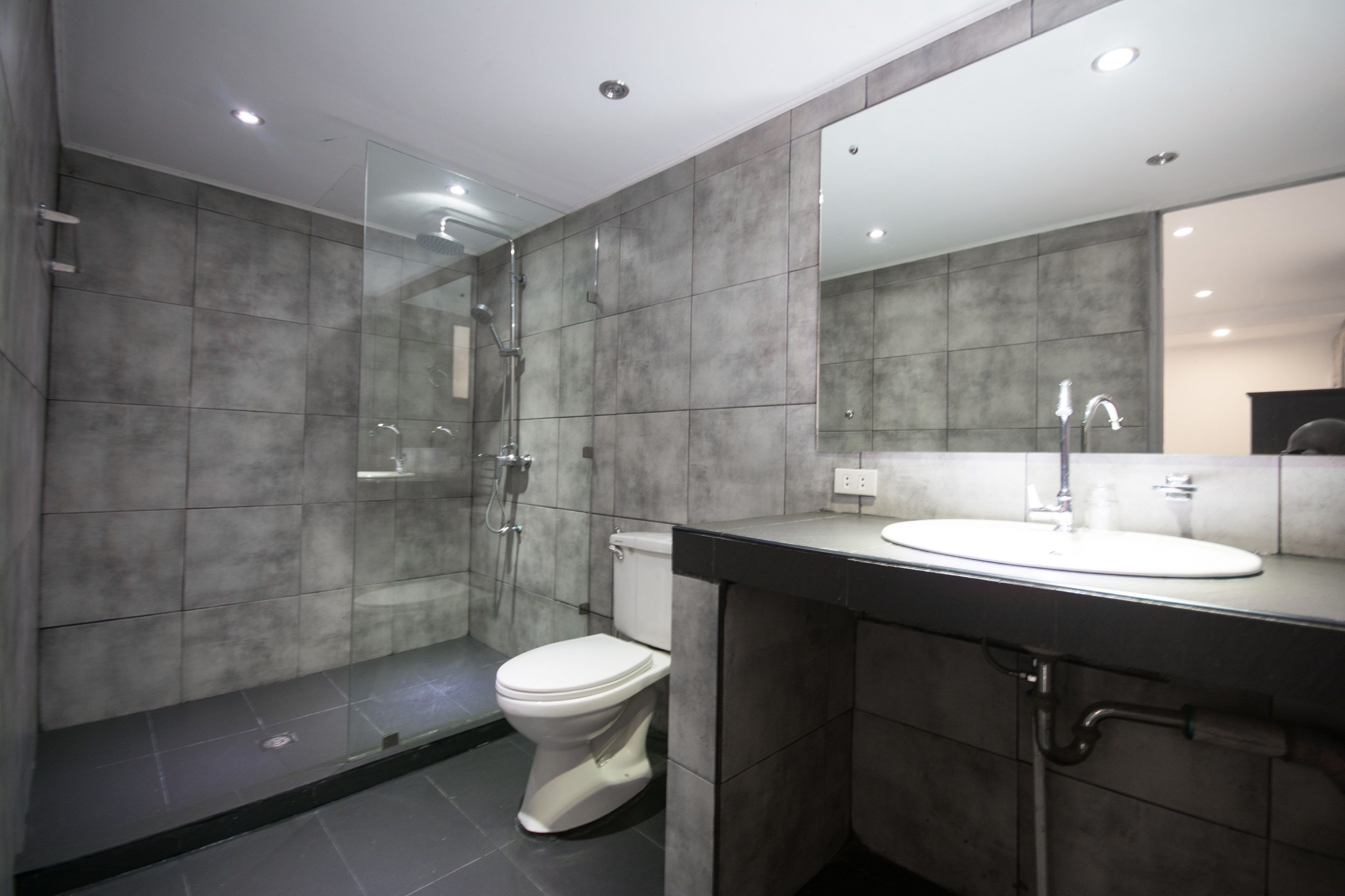 Room (Interior Quad) | Bathroom | Shower, rainfall showerhead, free toiletries, hair dryer