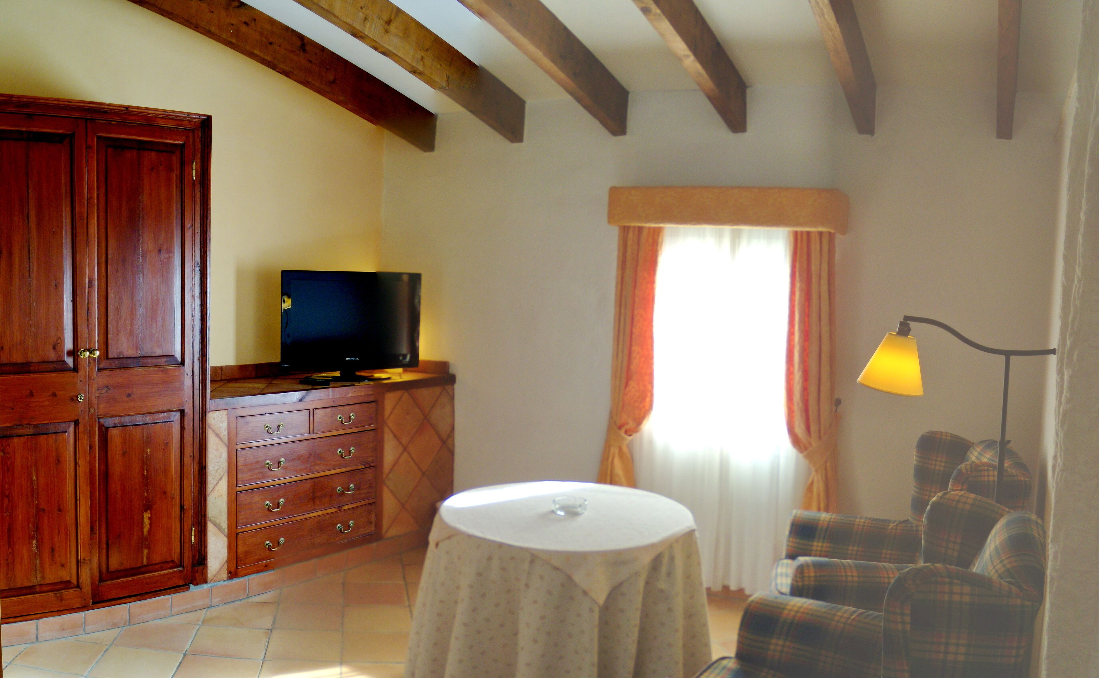 superior double room | premium bedding, pillow-top beds, minibar, in-room safe