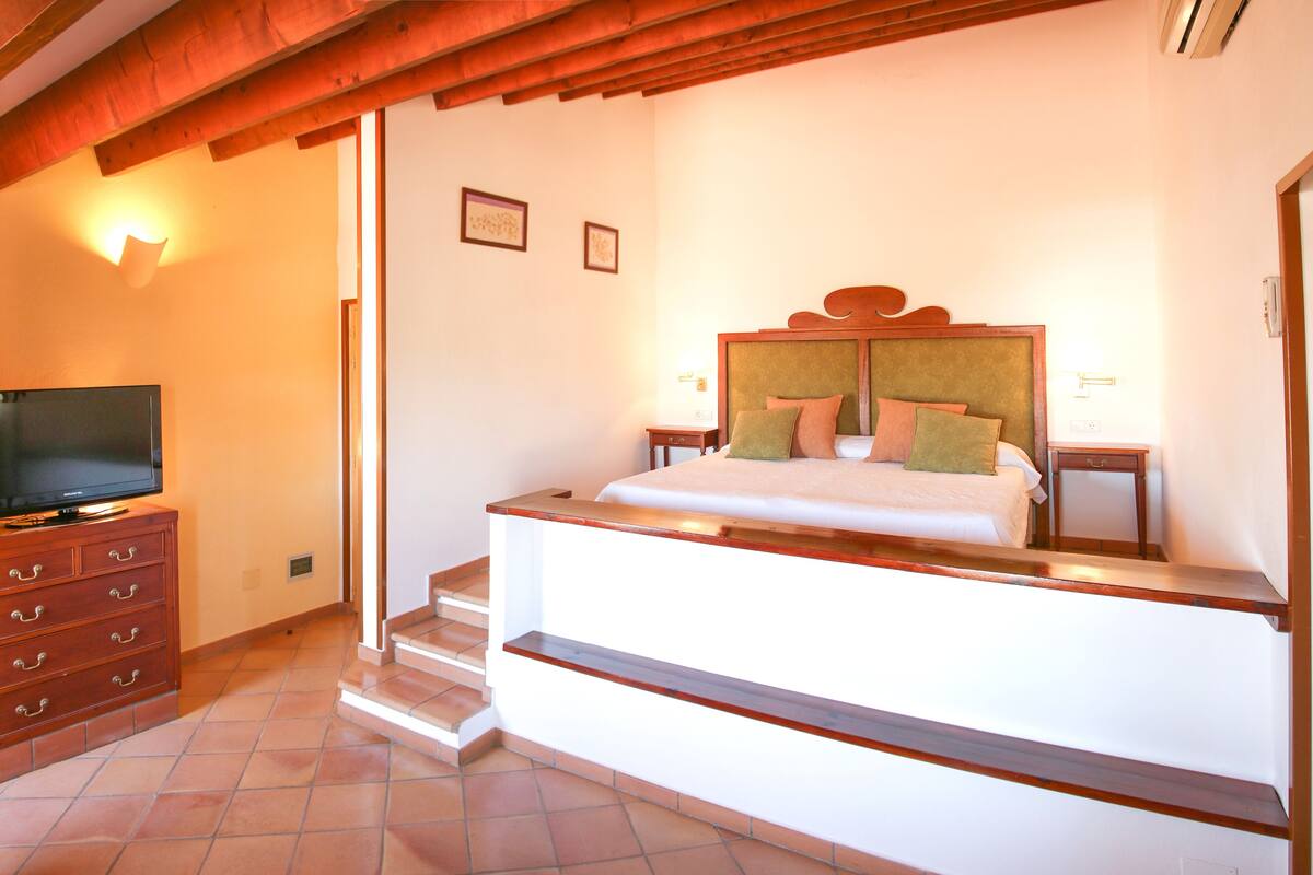 Habitación doble con Terraza | Premium bedding, pillow-top beds, minibar, in-room safe