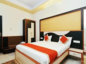 Super Deluxe | Premium bedding, in-room safe, desk, free cots/infant beds