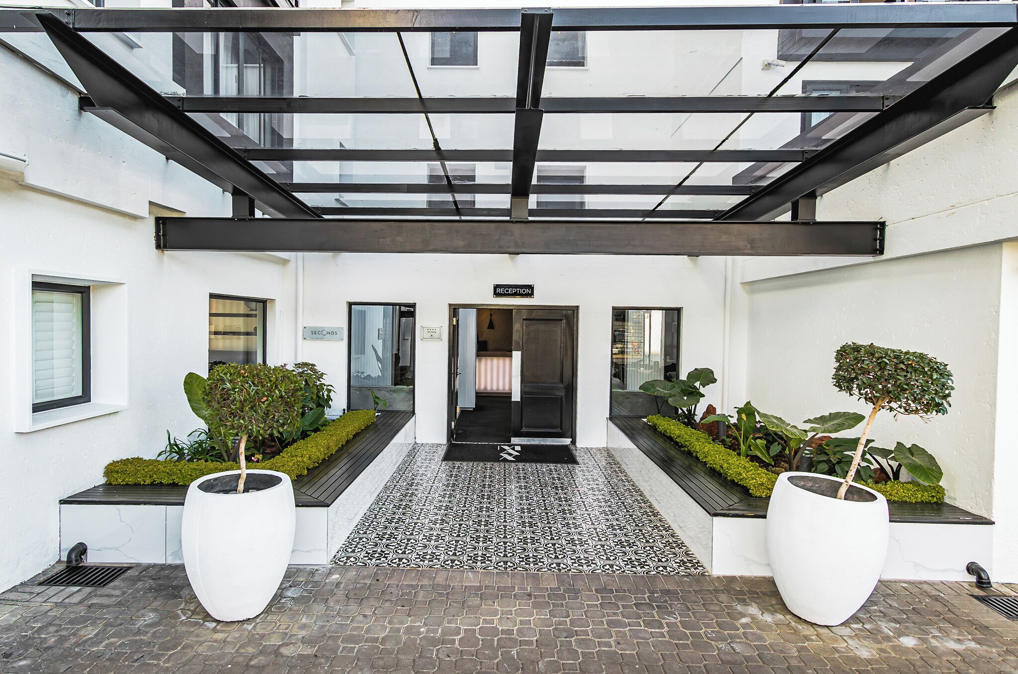 숙박 시설 정면